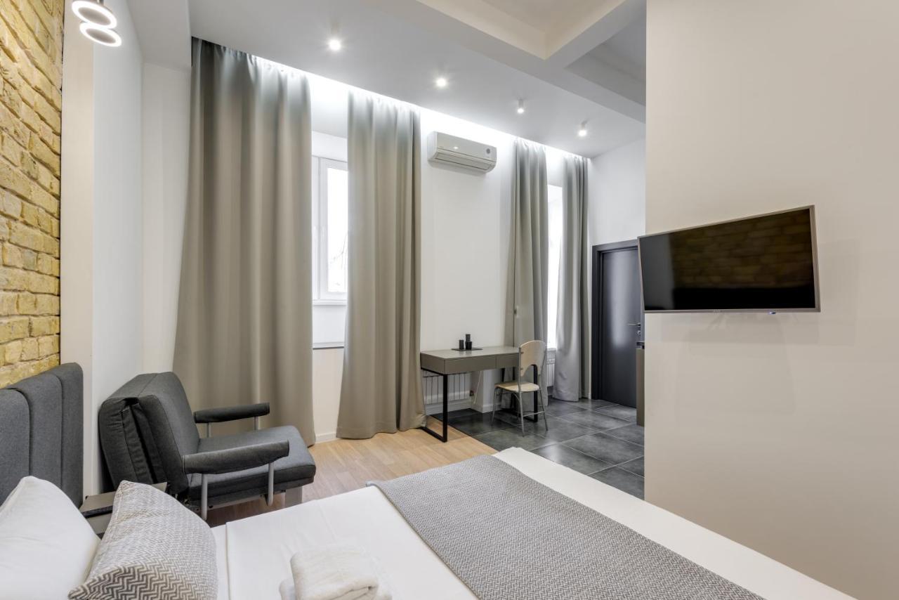 Centrooms Kropivnizkogo Mini-Hotel Kyiv Exterior photo