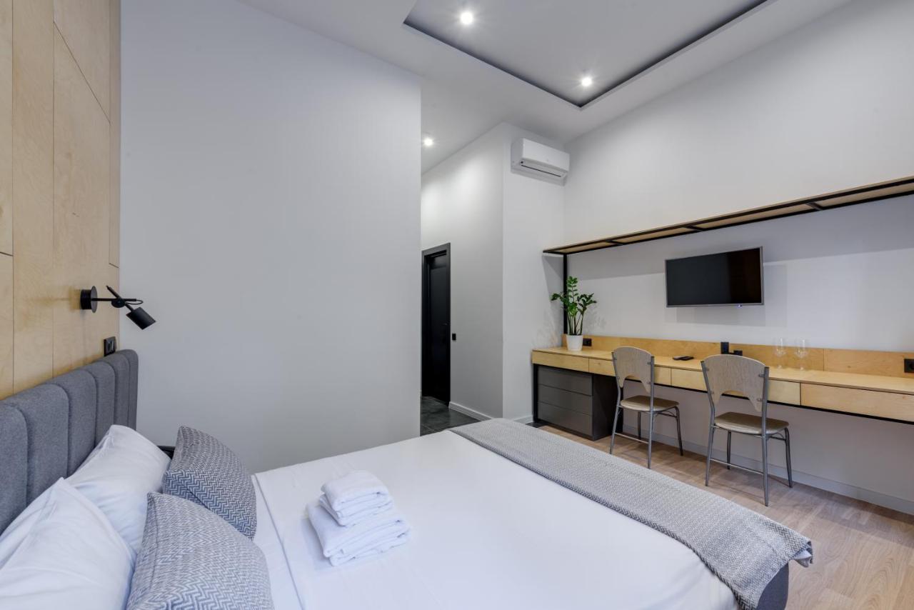 Centrooms Kropivnizkogo Mini-Hotel Kyiv Exterior photo